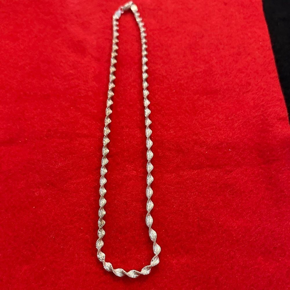 Made in Italy 925 Fine Italian Silver Elegant Twist Herringbone Necklace